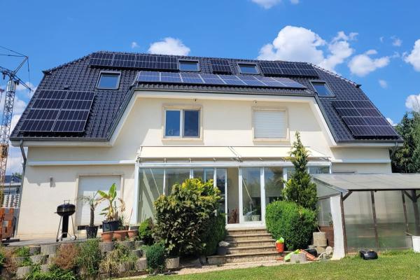 Luxembourg-photovoltaique-toit-zinc-1200.jpg