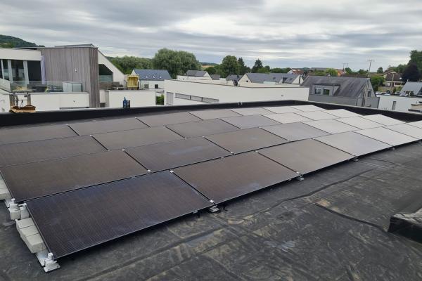 Munsbach-photovoltaique-toit-plat-10kwh-1200.jpg